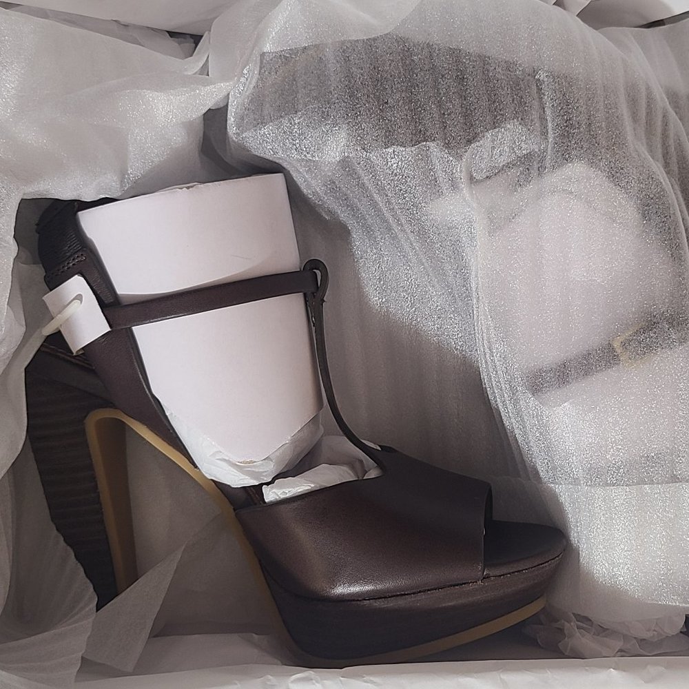 NWB See By Chloe Brown Women Sz 36 5.5 Sandals Classy MSRP 550+